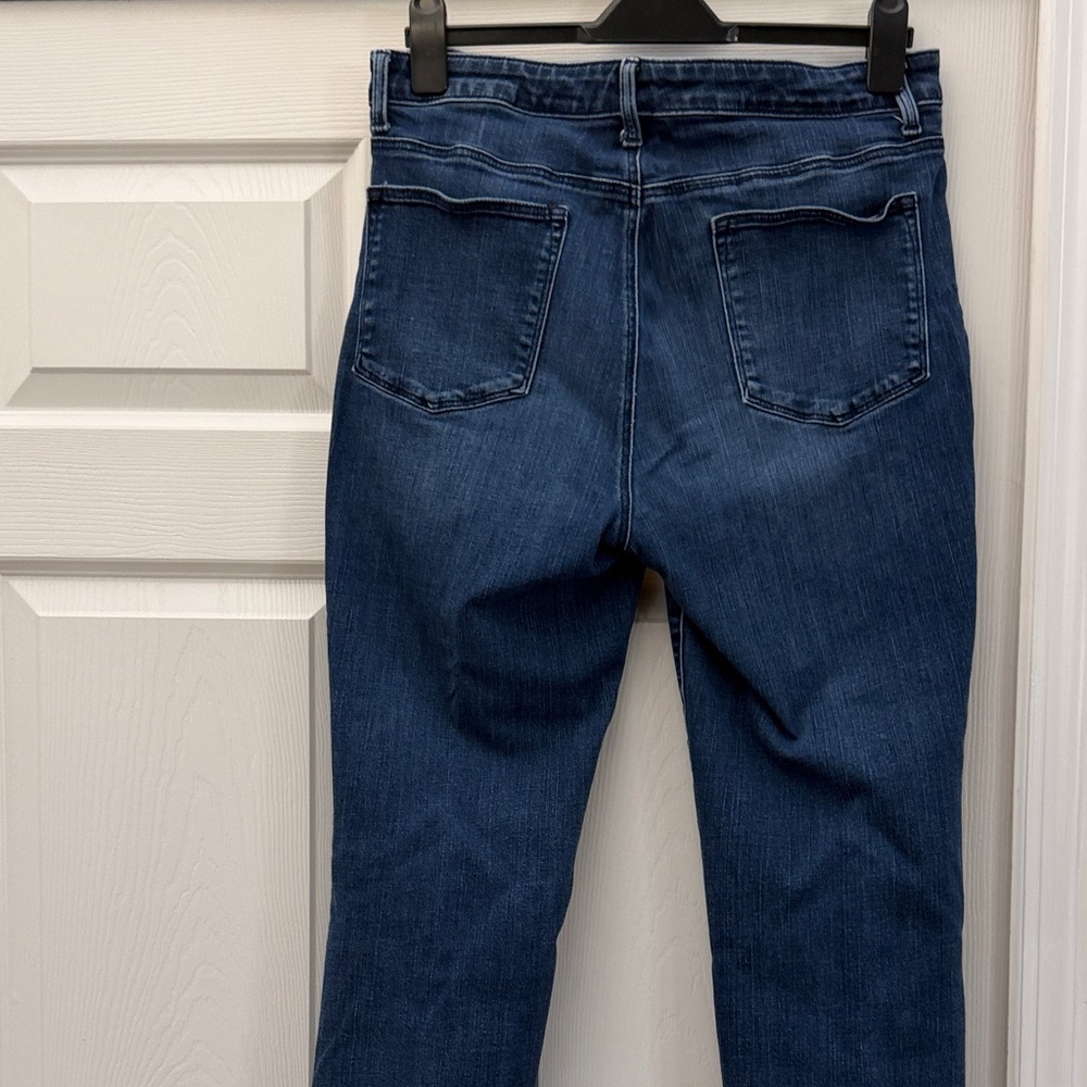 Talbots Flawless Women's high rise straight leg Jeans - Picture 4 of 10